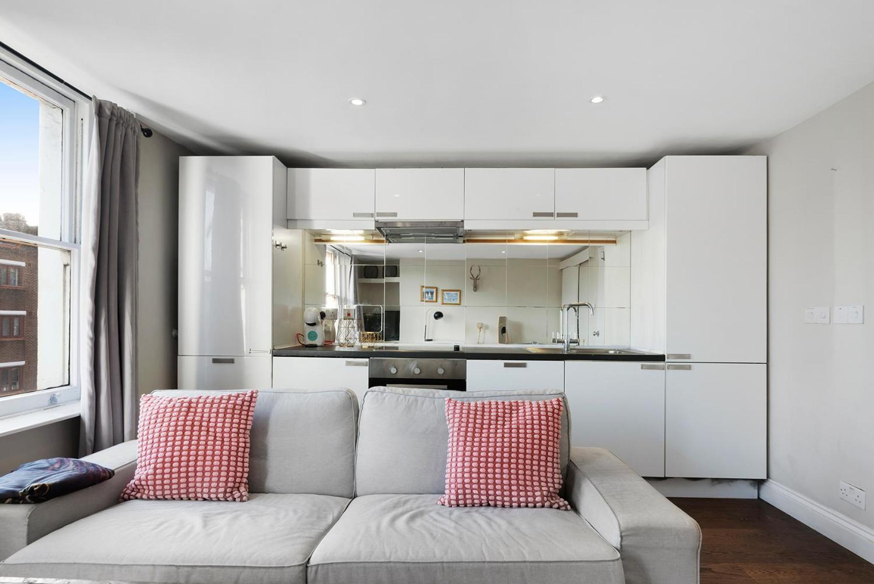 Modernised Apartments 1 And 2 Bedrooms Option Terrace And Balcony High Street London Eksteriør bilde