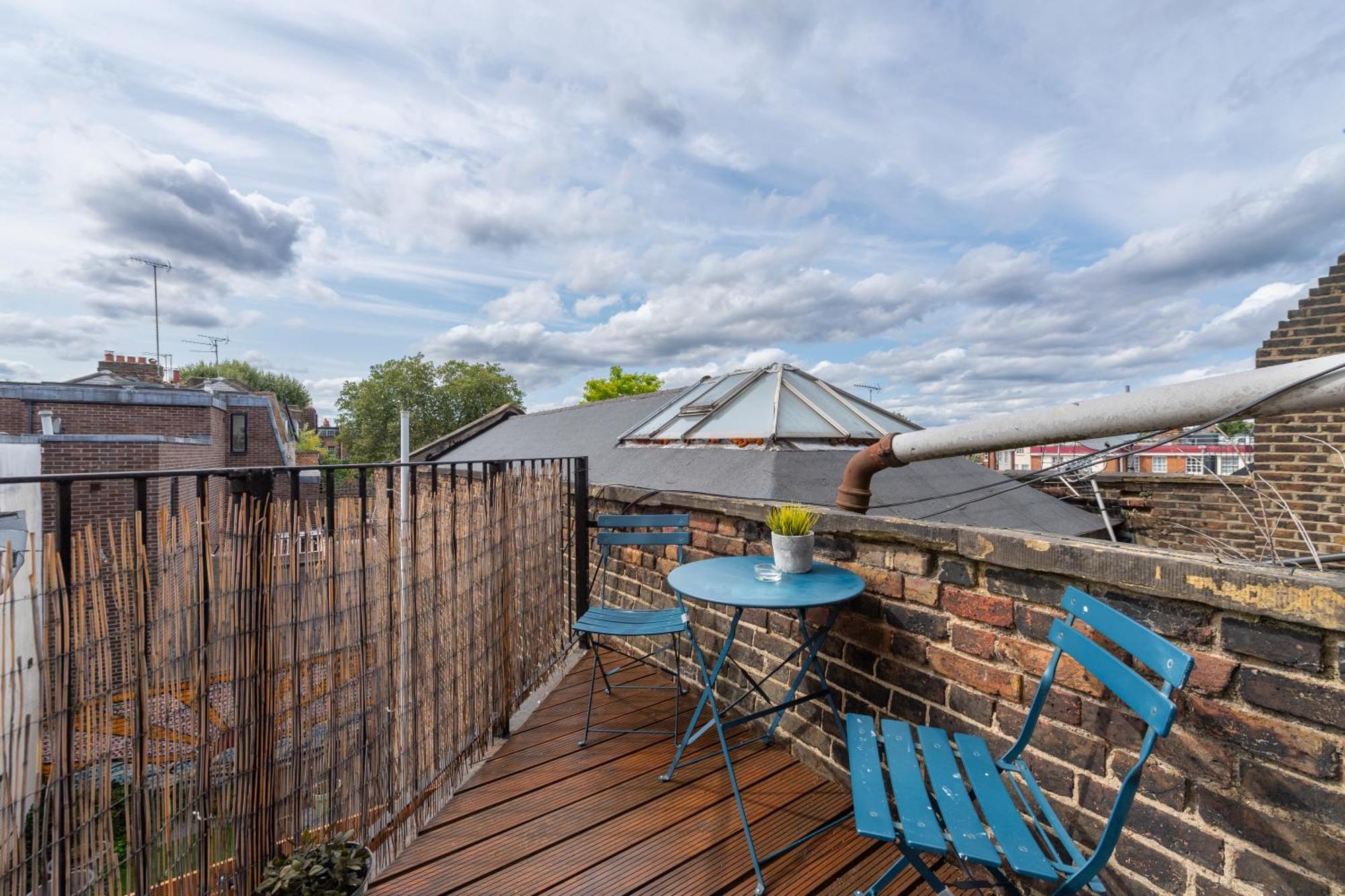 Modernised Apartments 1 And 2 Bedrooms Option Terrace And Balcony High Street London Eksteriør bilde